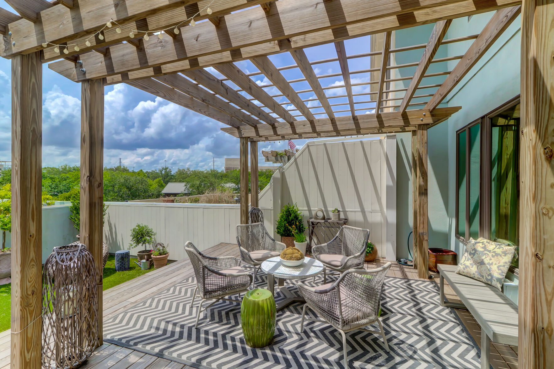 330 Concord Th21 (48)